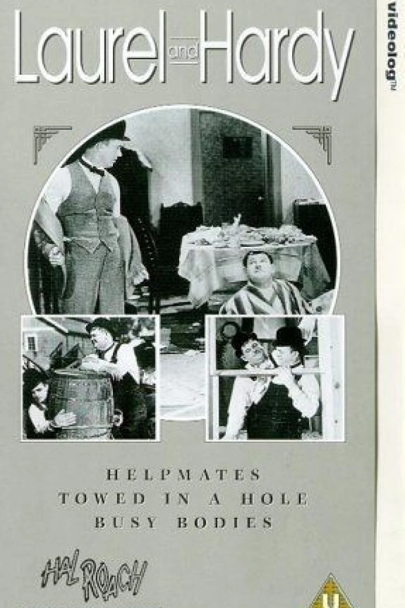 Laurel Hardy: Towed in a Hole Poster