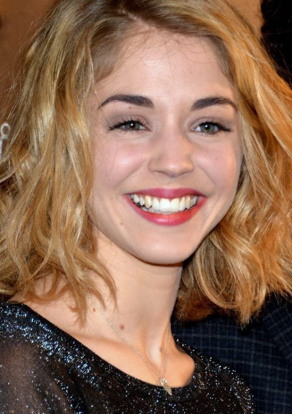 <strong>Alice Isaaz</strong>. Image by Georges Biard.