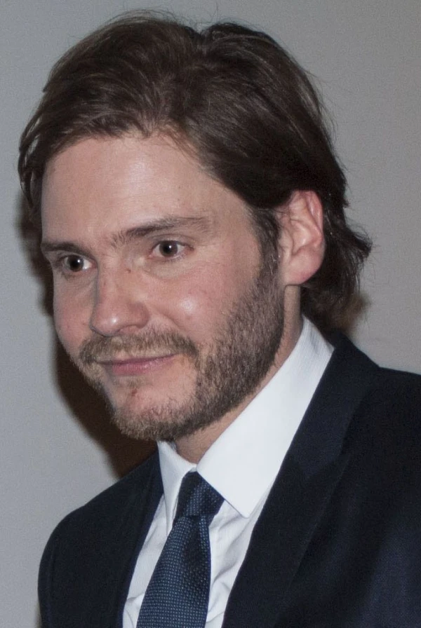 <strong>Daniel Brühl</strong>. Image by Elena Ringo.
