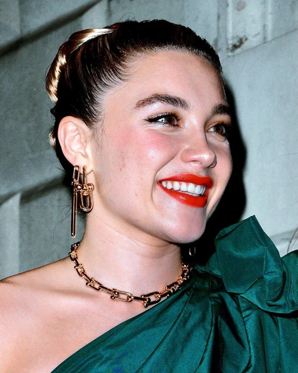 <strong>Florence Pugh</strong>. Image by Innisfree987.