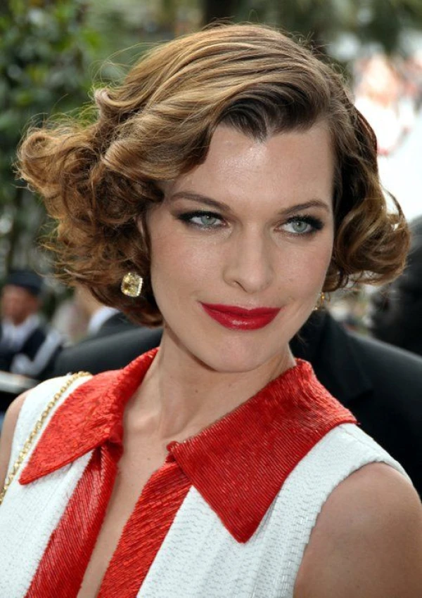 <strong>Milla Jovovich</strong>. Image by Georges Biard.