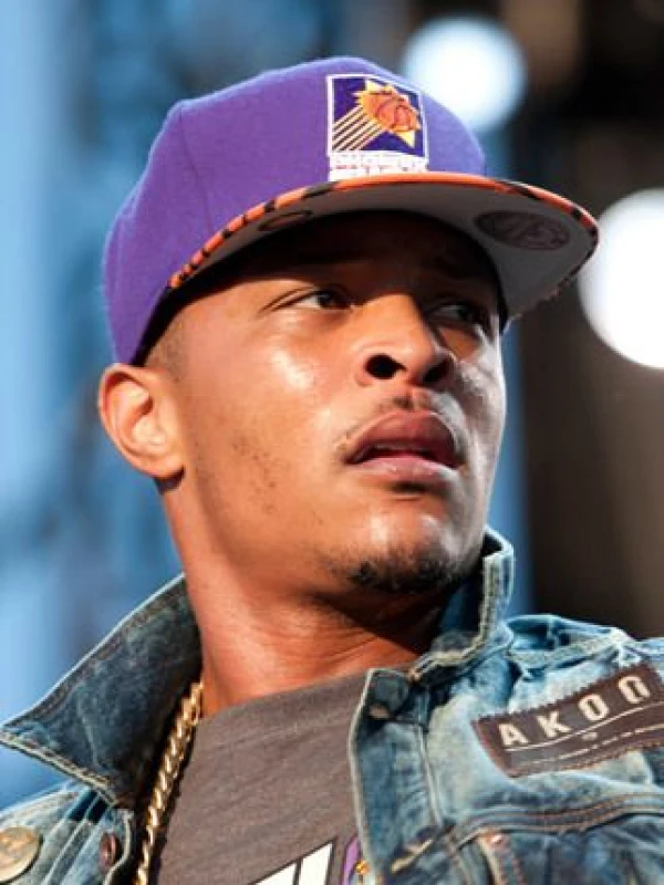 <strong>T.I.</strong>