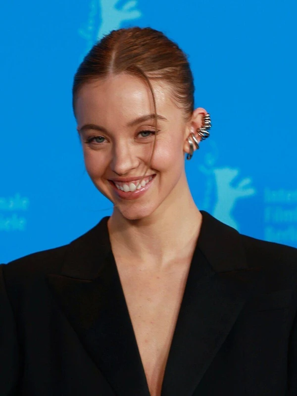 <strong>Sydney Sweeney</strong>. Image by Elena Ternovaja.